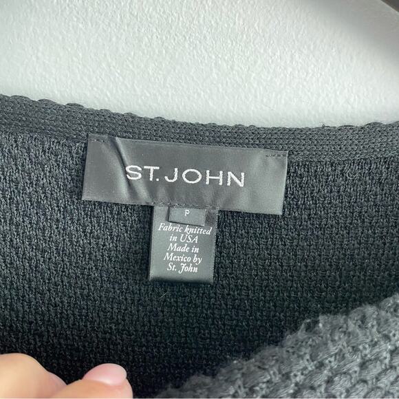 St. John | Women’s Black & Blue Knit Blouse Top Striped Colorblock Short Sleeve - Picture 3 of 8